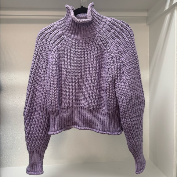 EUC H&M Lilac Boxy Sweater - Picture 4 of 7